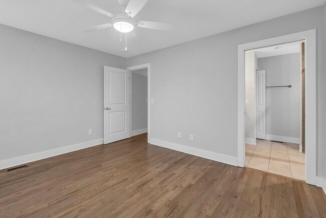 Building Photo - Beautiful North Nashville Home