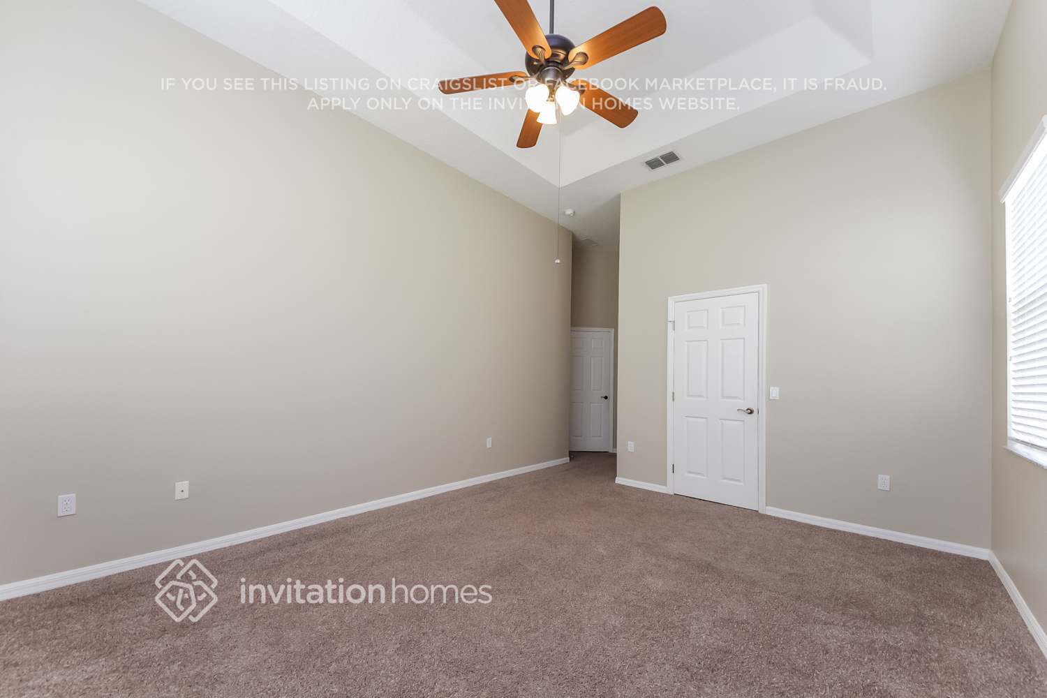 Building Photo - 2856 Majestic Isle Dr