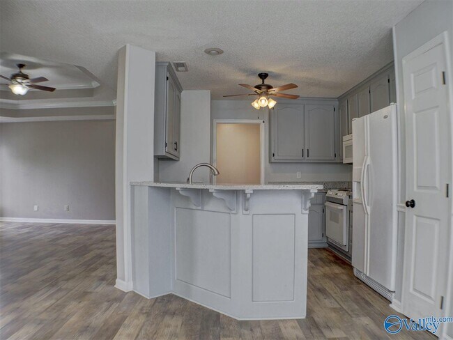 Building Photo - 109 Marysa Dr