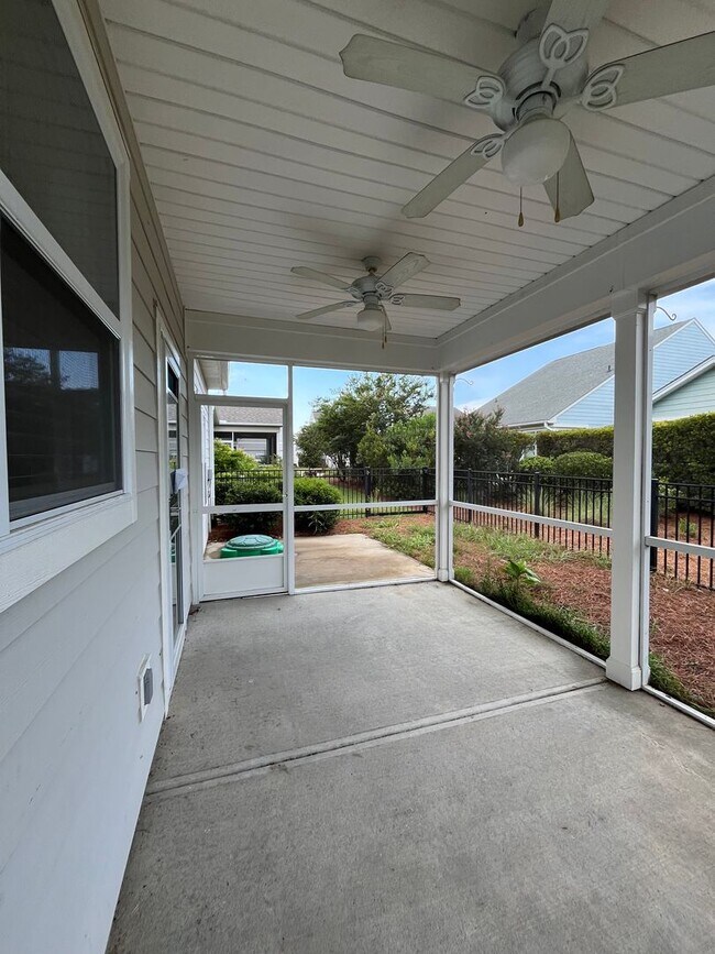Building Photo - Beautiful  3-bedroom, 2.5 bath home in Brunswick Forest
