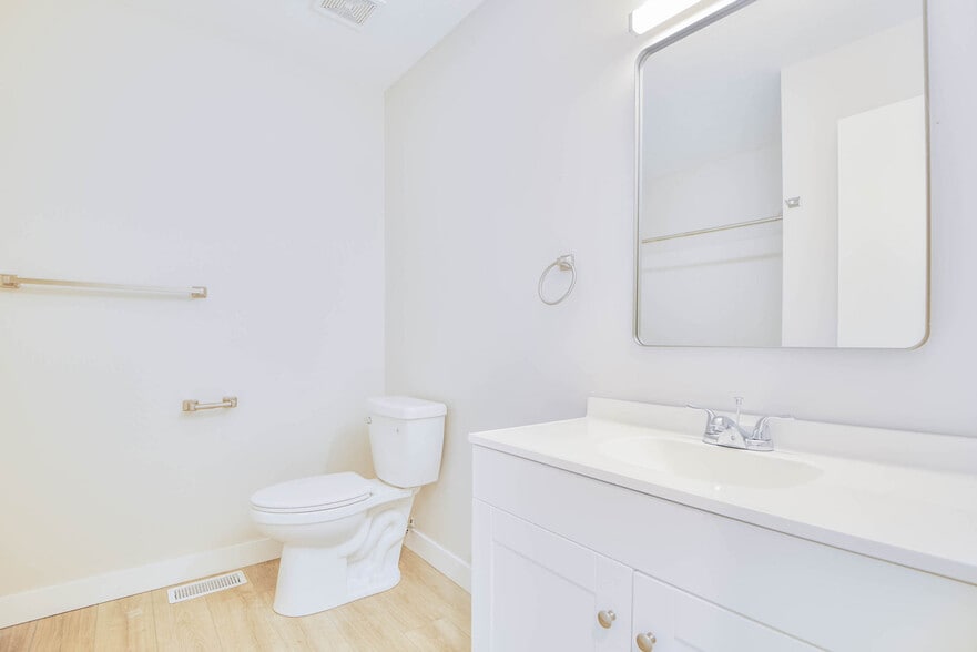 Bathroom - 7704 S 25th St