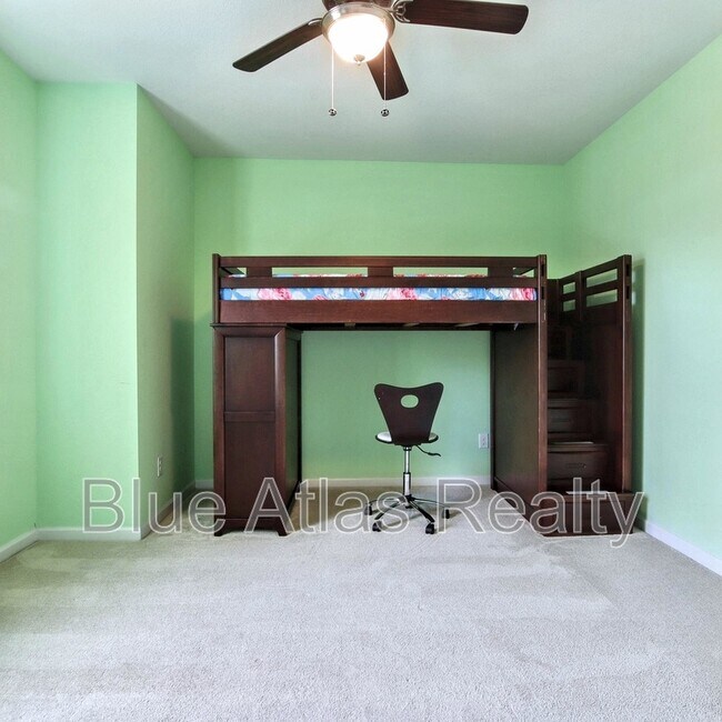 Building Photo - 4983 Stornoway Dr