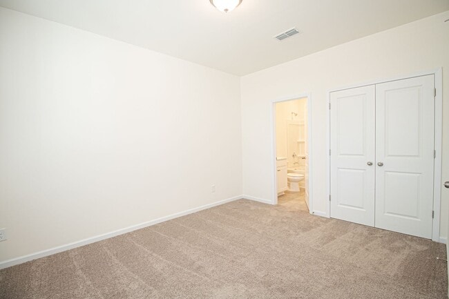 Building Photo - (Coming Soon) New 5 Bedrooms home in Indian Trail!
