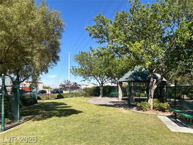 Building Photo - Inviting 3-Bedroom Home with Oversized Loft in Gated Southwest Community