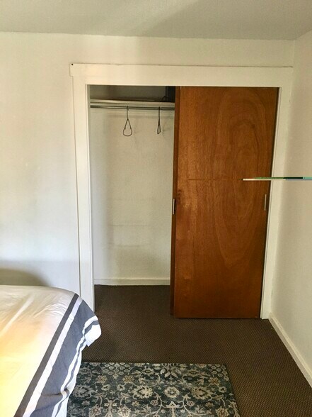 Building Photo - 157 Perkins St