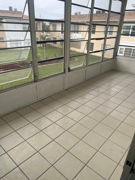 Building Photo - 3106 Harbor Blvd