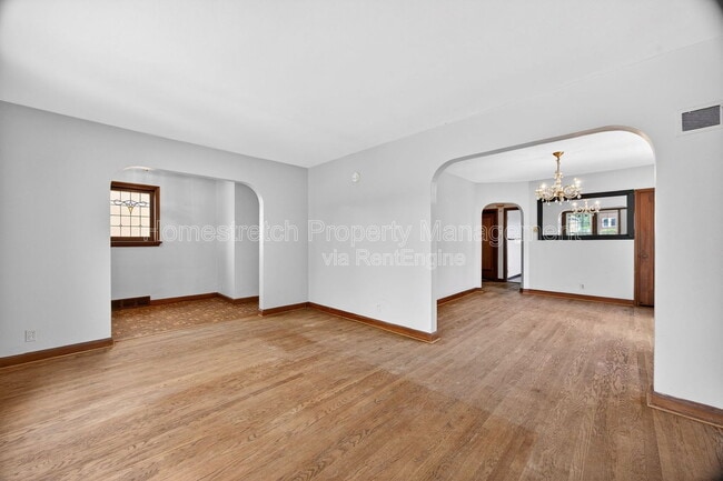 Building Photo - 44 Jendale Ct