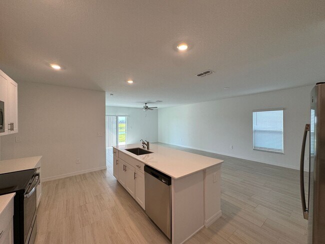 Building Photo - 11661 Radiant Shr Lp