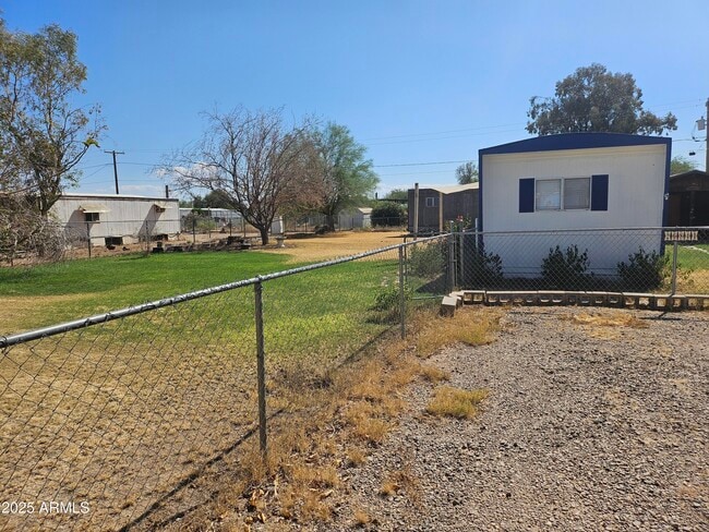 Building Photo - 26841 W Desert Crest St