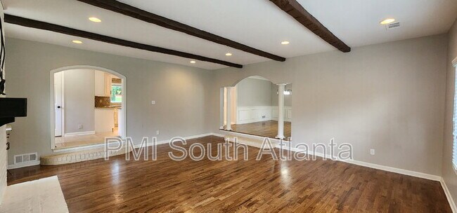 Building Photo - 40 Pheasant Dr SE