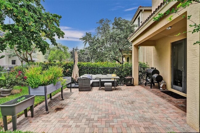 Building Photo - 760 NE 193rd Terrace