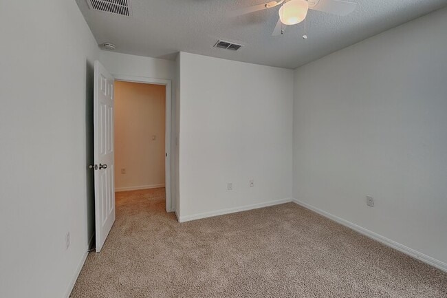Building Photo - 2140 Rookery Ln