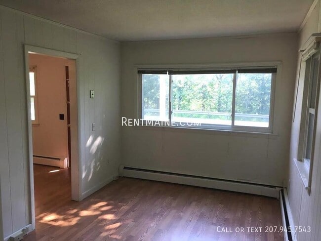 Building Photo - 14 Coldbrook Rd