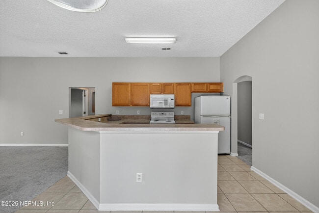 Building Photo - 2821 Cross Creek Dr