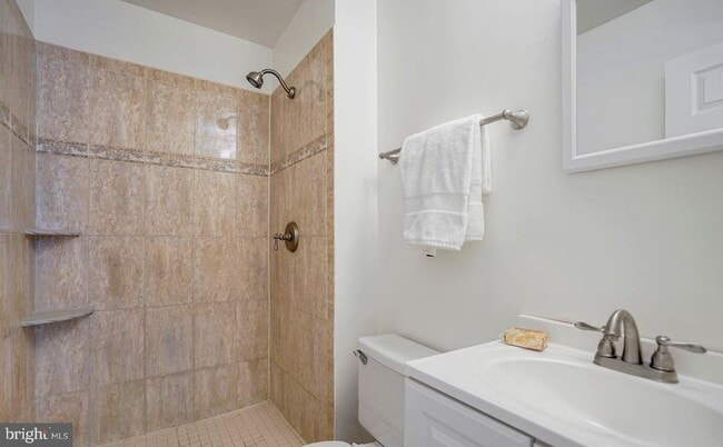 Building Photo - 6356 Shaundale Dr