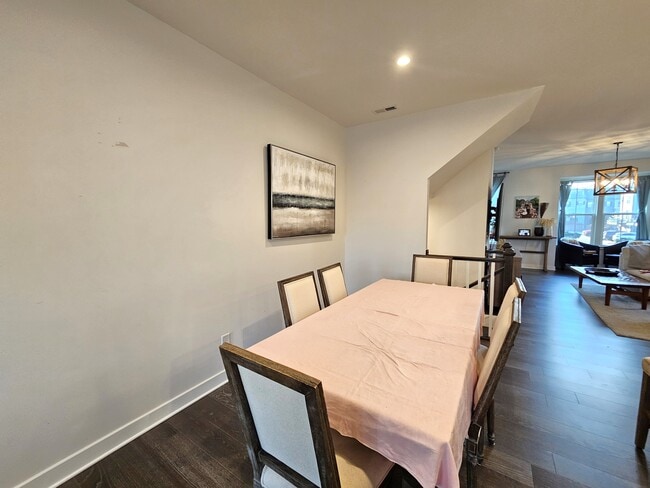 Building Photo - 15 Stinson Rd