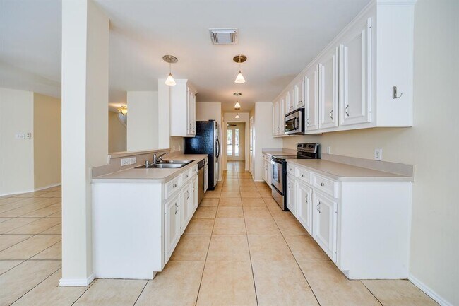 Building Photo - 18426 Stark Point Ct