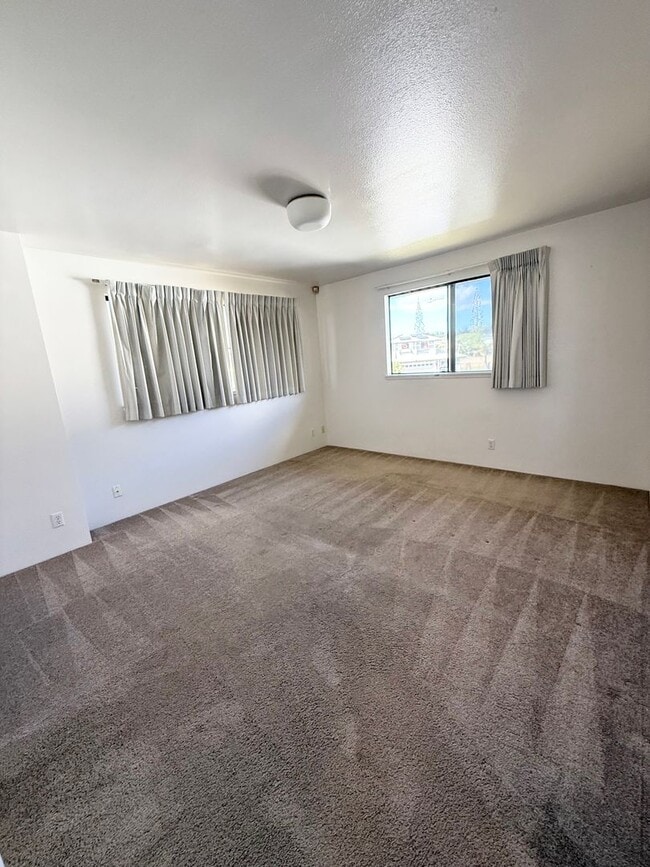 Building Photo - Mililani Mauka - Island Bungalows 3 bedroom 2.5 bath w/enclosed garage single family house