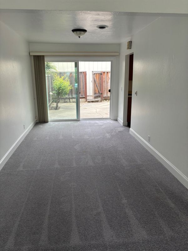 Building Photo - 74 Miramonte Dr