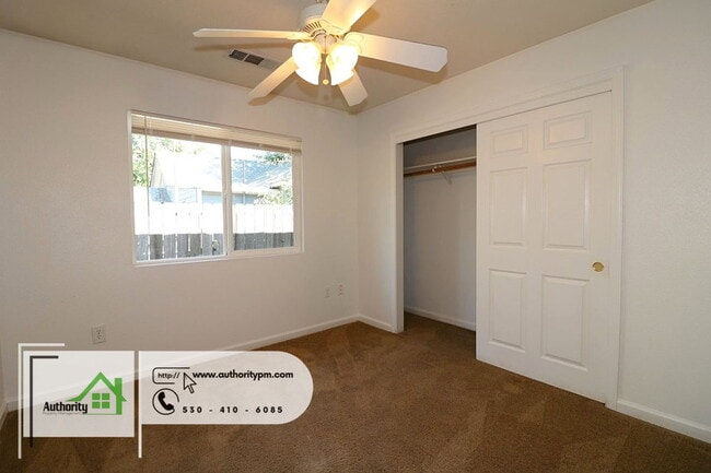 Building Photo - 1108 Grange St