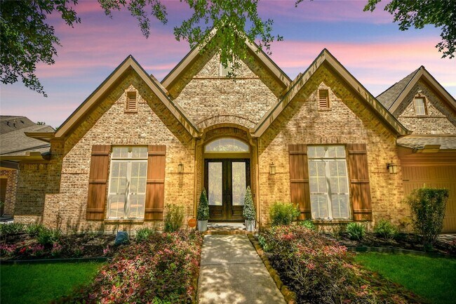 Building Photo - 30 Adrianna Path Dr