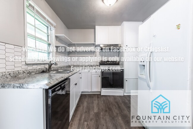 Building Photo - 1808 N Kiger Rd