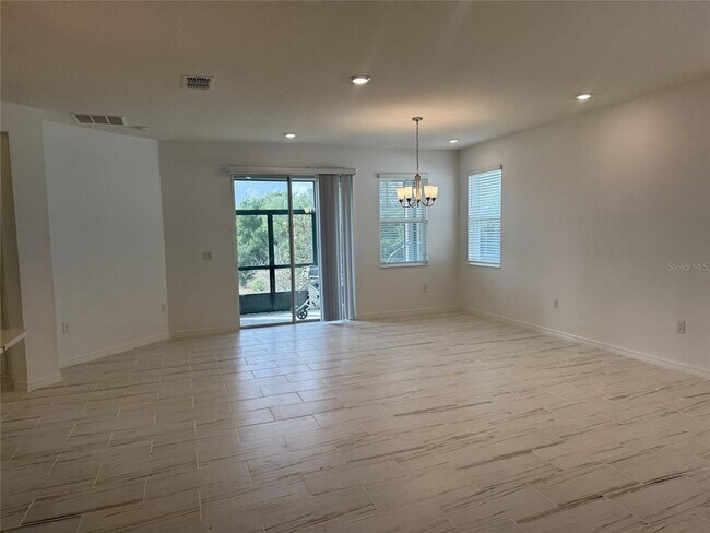 Building Photo - 279 Sunfish Dr