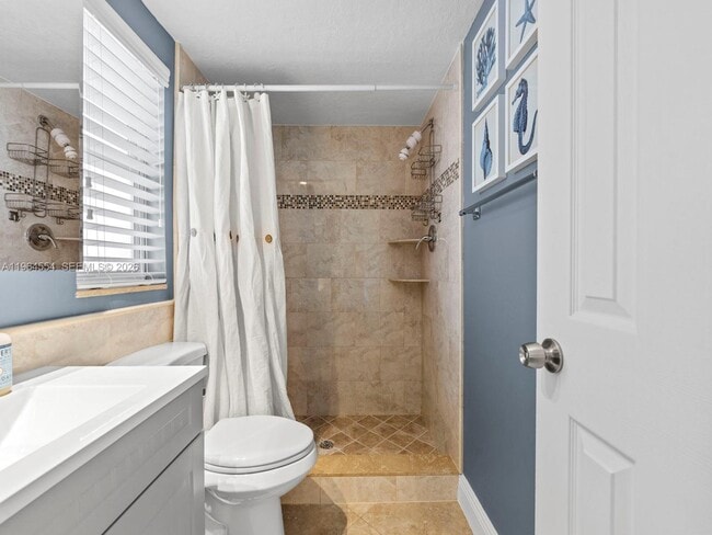 Building Photo - 40 High Point Rd