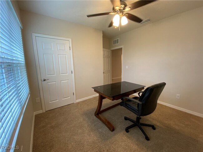 Building Photo - 2507 NW 20th Terrace