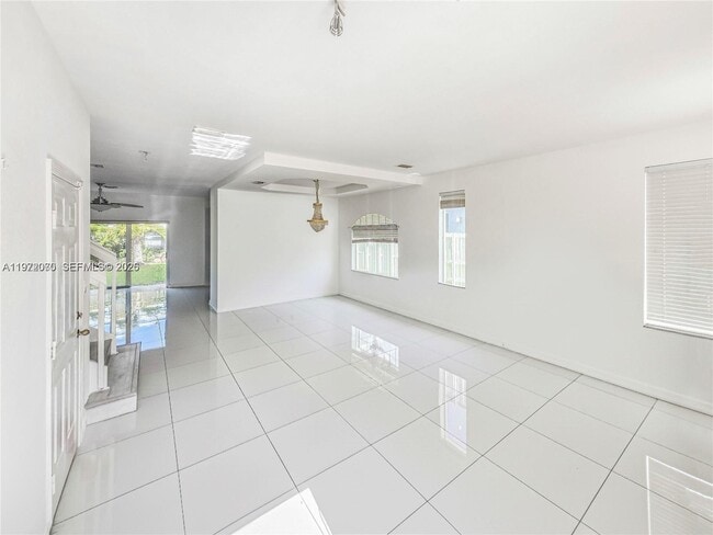 Building Photo - 15843 SW 139th St