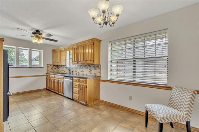 Building Photo - 1504 Wood Creek Dr