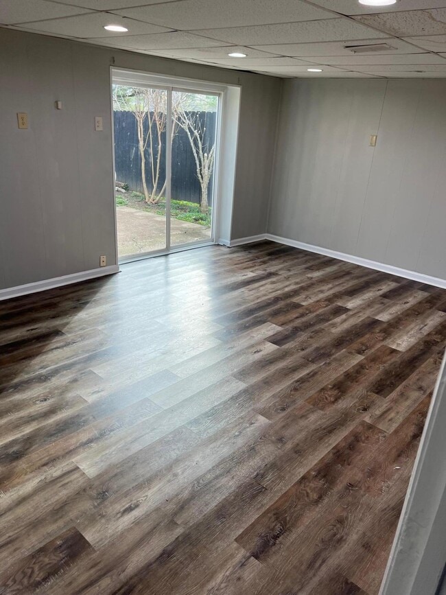 Building Photo - 316 Sandwood Pl