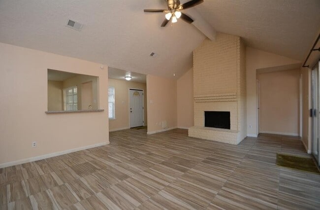 Building Photo - 15 S Tallowberry Dr