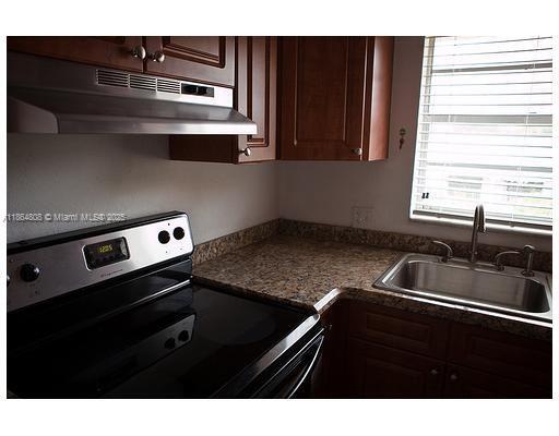 Building Photo - 1300 Moffett St