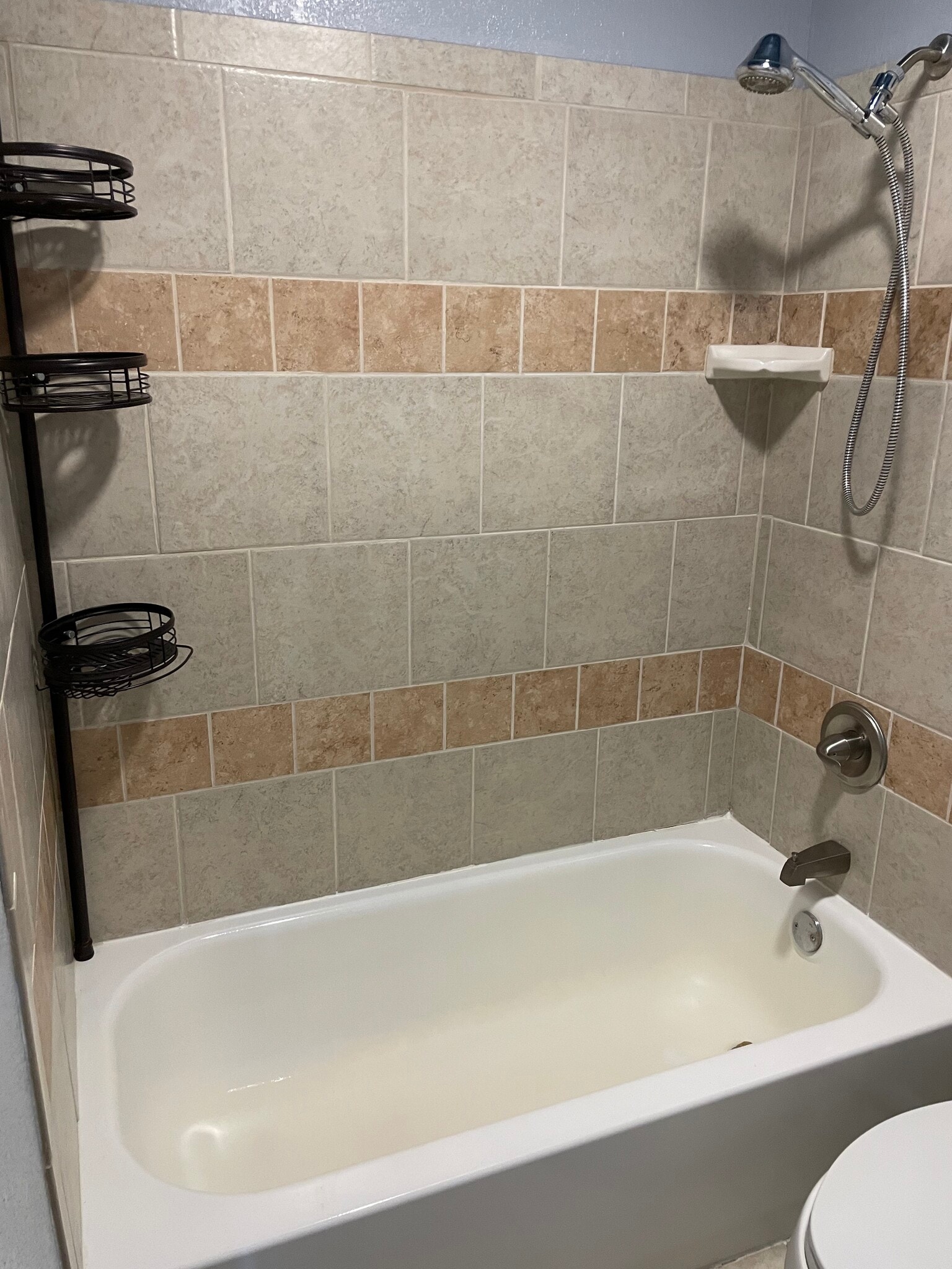 Upstairs Full Bathroom - 662 Biltmore Dr