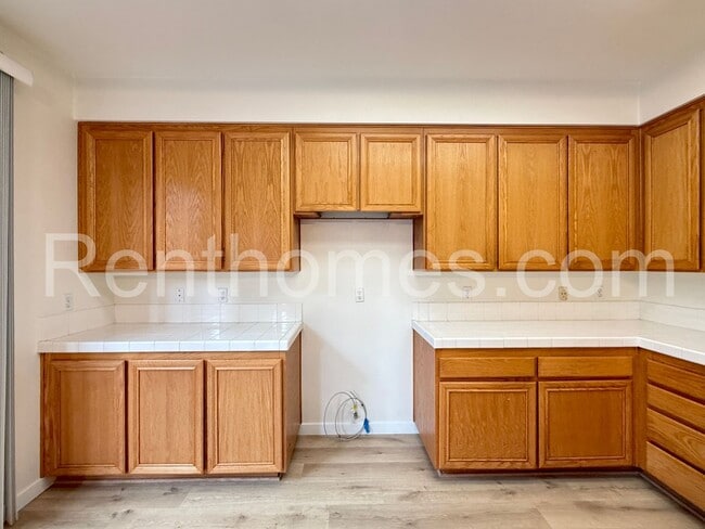 Building Photo - 12710 Via Nieve