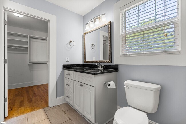 Building Photo - 309 Briarcliff Dr