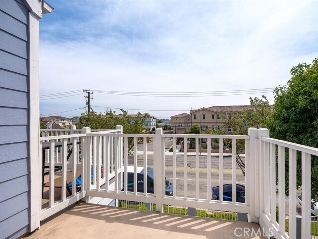 Building Photo - 1229 W 223rd St