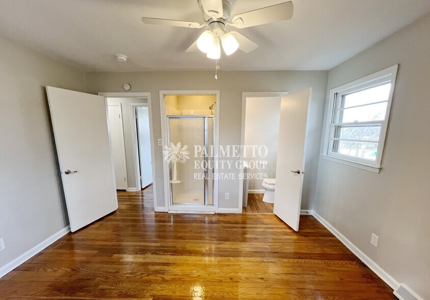 Building Photo - 2601 Dulaire Rd