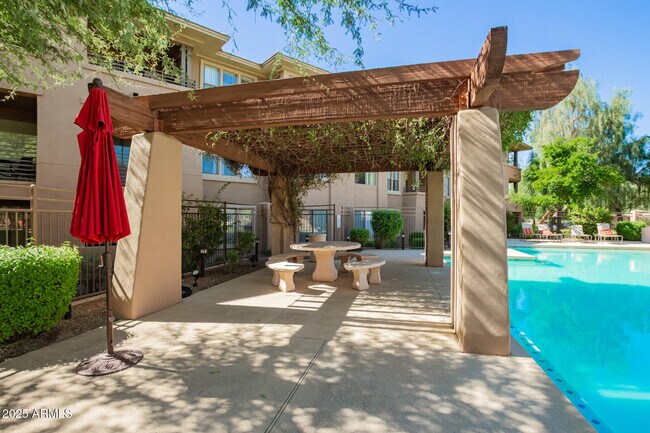 Building Photo - 20100 N 78th Pl