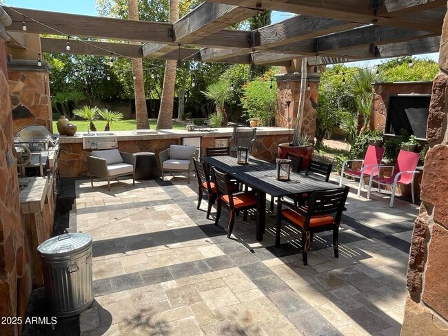 Building Photo - 3452 E Jaeger Cir