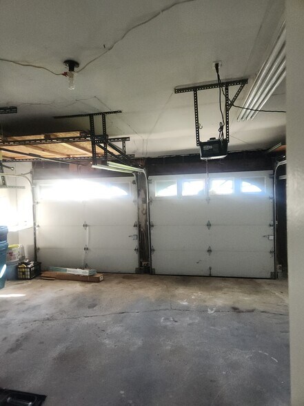 Building Photo - 662 Parmentier Rd