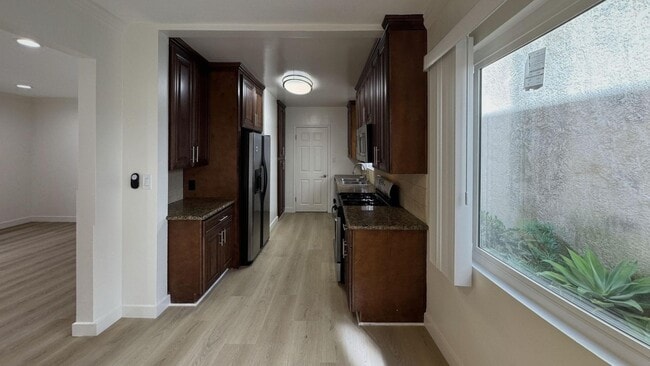 Building Photo - 2607 Abbot Kinney Blvd