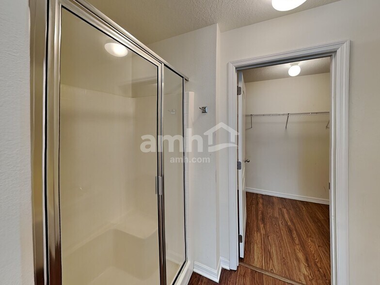 Building Photo - 3608 Doe Run Dr