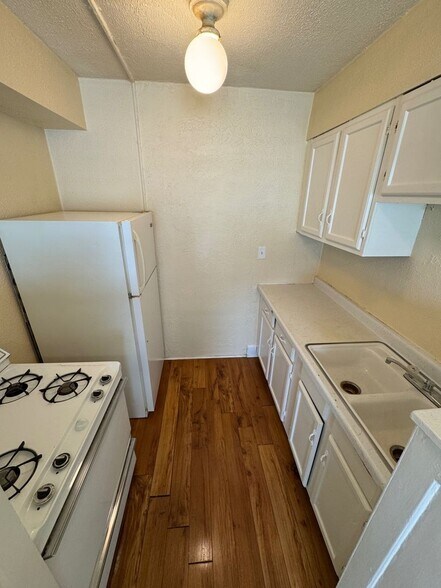 Interior Photo - Whitestone Manor Apartments