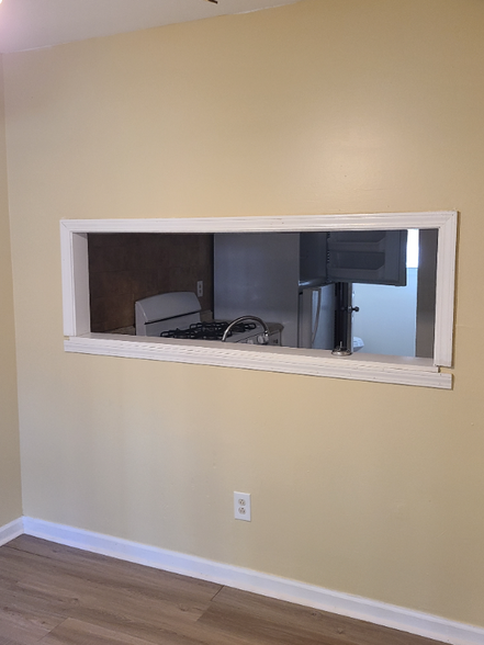 Building Photo - 4110 Hawthorne Cir