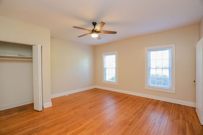 Building Photo - 3963 Oakleys Ln