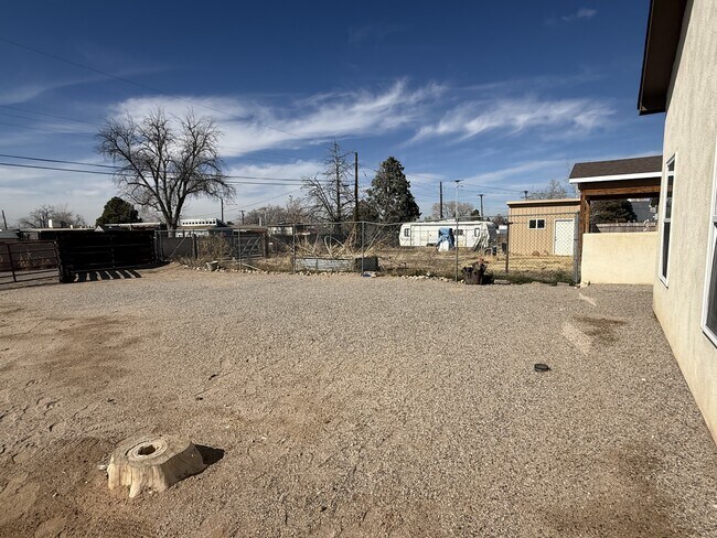 Building Photo - 2937 Washington St NE