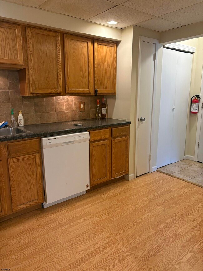 Building Photo - 2705 Goldenrod Ct