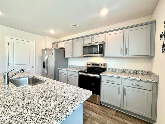 Building Photo - 4017 Calabash Ct